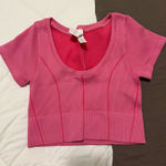 Aerie  Top Crop Photo 0