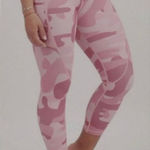 Zyia Active Light n Tight Pink Camo High Rise Cropped Leggings Size 4 Photo 0