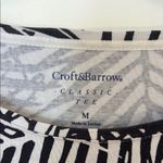 Croft & Barrow  Palm Black and White Graphic Short Sleeve Tee EUC Photo 1