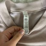 Alo Yoga Alo shirt cropped Photo 1