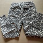 Hippie Laundry Black & Grey Leopard Print Capris, size 28 Photo 5
