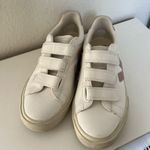 VEJA Recife Velcro Strap Sneakers in White and Pink Photo 3