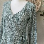 Hollister Women’s Long Sleeve Wrap Floral Mini Dress Size Medium Photo 3