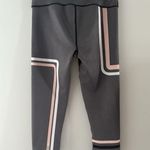 Sweaty Betty Reversible Leggings Size Medium Gray w/ Stripes & Black Double Duty Photo 2