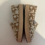 Joie  Cara-BF Beige and White Floral Embroidered Espadrille Slip-Ons Size 6.5 Photo 9