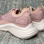 APL : Athletic Propulsion Labs Streamline Sneakers in Rose Dust/Champagne/White Photo 2