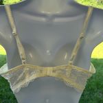 Wacoal  Cream Lace Trim Bra 36D Photo 3