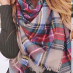 Modcloth  bloggers favorite Loch & Key Tartan plaid large blanket scarf Photo 0