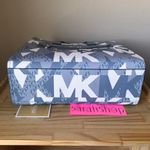 Michael Kors Set Photo 18