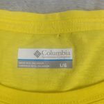 Columbia  Women's Size Large Yellow Omni-Shade‎ Athletic Short Sleeve Casual Tee Photo 1