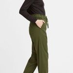 Levi's NWT LEVI’S BELTED JET SET JOGGERS Pant Trouser Cotton GREEN Photo 1
