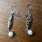 Boutique Womens Faux Pearl Dangle Fashion Earrings Silver Ivory Photo 3