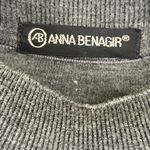 Classic Women's Crewneck Sweater in Charcoal Gray Size M Photo 1