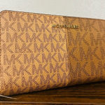 Michael Kors  Jet Set Medium Phone Wallet Brown MK Logo Leather NWT Photo 0