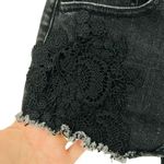American Eagle Outfitters Black Hi Rise Floral Crochet Shorts Womens Size 2 Photo 1