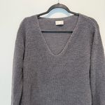 Wilfred Free Aritzia  100% Merino Wool V-Neck Sweater  Waffle Knit SZ M Photo 3