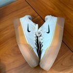 Nike Women's Court Legacy Lift Platform Sneaker Green White FV5526-100 Leather Photo 7