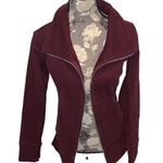 Lululemon Scuba Light Cotton Fleece in Garnet size 6 Photo 4