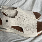 Skechers Sketchers Arch Fit Breezy City Catch Slip On Knit Sandal Size 11 Photo 0
