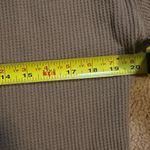 Seven7  Waffle Dusty Mauve Top Small With Button Detail Thermal V Neck EUC Photo 4