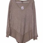 Como vintage  women's size medium tan v neck knit long sleeve sweater Photo 0