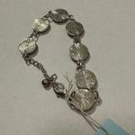 West Palm Iridescent‎ Circle Bracelet Boutique Piece Photo 4