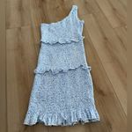 Princess Polly  Elza Mini Dress – Blue & White Floral – One Shoulder Photo 3