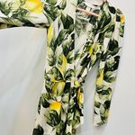 H & M V-neck playsuit romper lemon plam sz XXS. Photo 3