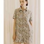 Storia  floral short sleeve romper size small Photo 14