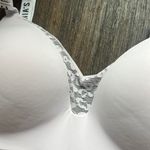 Victoria's Secret VS TSHIRT LIGHTLY LINED WIRELESS BRA Photo 1