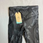 prAna  Electa Black Camo Legging Size XS Hidden Pocket NWT Photo 3