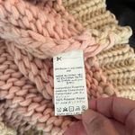 Chunky Knit V Photo 6