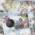 BDG  Floral Mid Rise Alexa Cuffed Hem Jean Shorts Photo 2