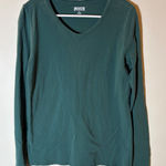 Duluth Trading Co No Yank Long Sleeve V Neck Shirt Green Womens Size Medium Photo 0