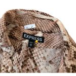 EXPRESS  Women Size XS Animal Print Brown Peach Button Up Shirt (25-2) Photo 2