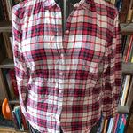Gap  S fitted boyfriend red plaid flannel button down shirt Photo 0
