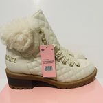 Juicy Couture Women’s Quilted Boots Photo 4