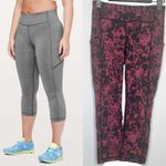 Lululemon Speed Up Crop 21” in Scatter Blossom Jacquard Garnet Black Photo 7