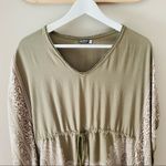 Earthbound  Pullover Blouse Green Sz Small Photo 1