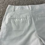 Lilly Pulitzer  Women's‎ White Bermuda Shorts Pockets Golf Preppy Casual Size 2 Photo 2