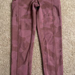 The North Face  Pink Camo Luxe Movement Leggings Size Small Photo 0