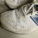 New Balance Women's Size 9.5 FuelCell 996v5 White Navy Women's Tennis Running Photo 5