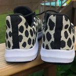 Athletic Works NWT Leapard Soft Running Sneaker Photo 2
