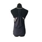 Lululemon  ATHLETICA NO LIMITS TANK IN GEANITE SIZE 4 Photo 9