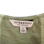 Liverpool Women's Green Short Sleeve Scoop Neck Top Size Small Photo 2