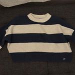 Hollister Sweater Photo 0