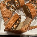 High heel strappy shoes Size 10 Photo 4