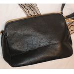 Sugu andrea triple compartment shoulder bag with detachable strap Black Photo 6