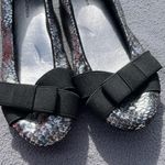 CL by Laundry Size 10 Black and Silver Women's Flats by Laundry Photo 2