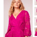 Band of the Free KISS ME FUCHSIA PEPLUM
MINI DRESS, faux wrap front, V back Pink Size M Photo 6